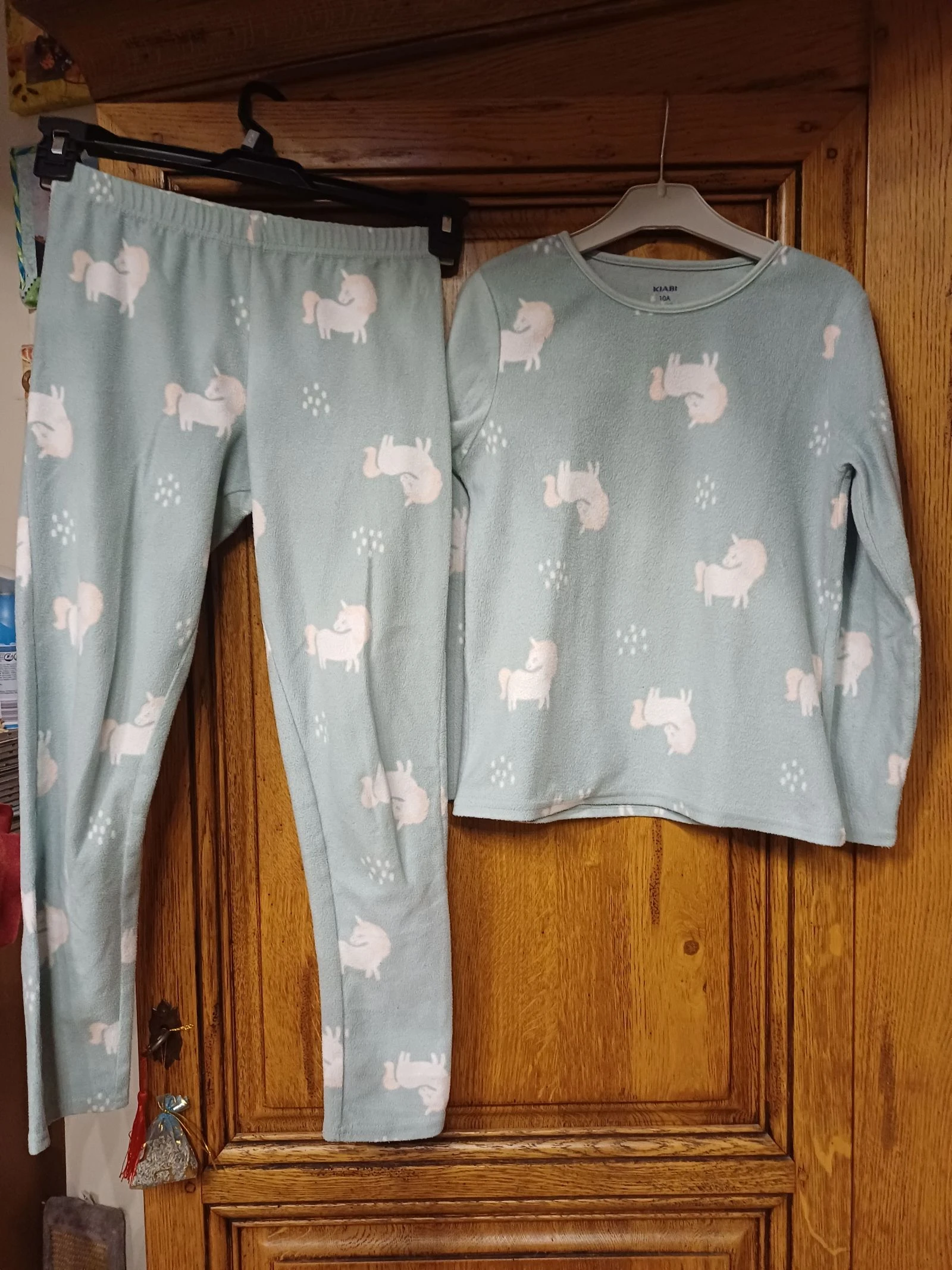 Pyjama licorne en polaire taille 10 ans marque Kiabi 